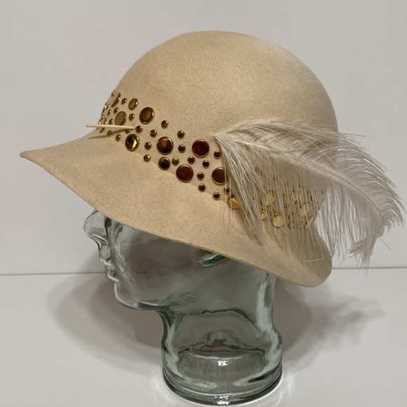 Adolfo Accessories - Vintage Adolfo II Gold Studded Wool Hat with Feather